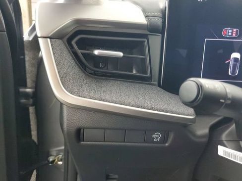 New 2026 Nissan Kicks SV w/ Cold Weather Package FWD image 23
