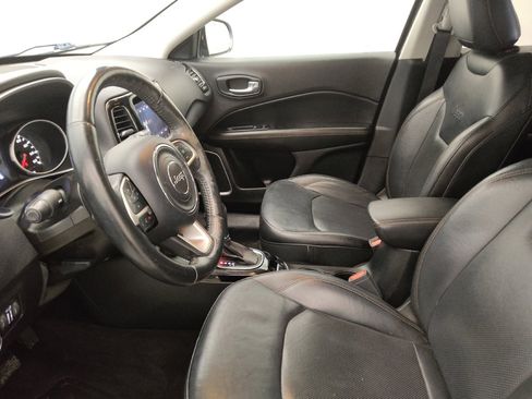 Used 2018 Jeep Compass Limited w/ Navigation Group AWD/4WD image 17