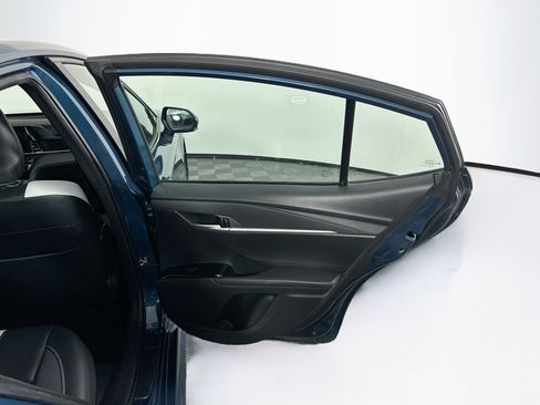 Used 2025 Toyota Camry SE FWD image 31