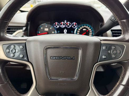Used 2020 GMC Yukon Denali image 26