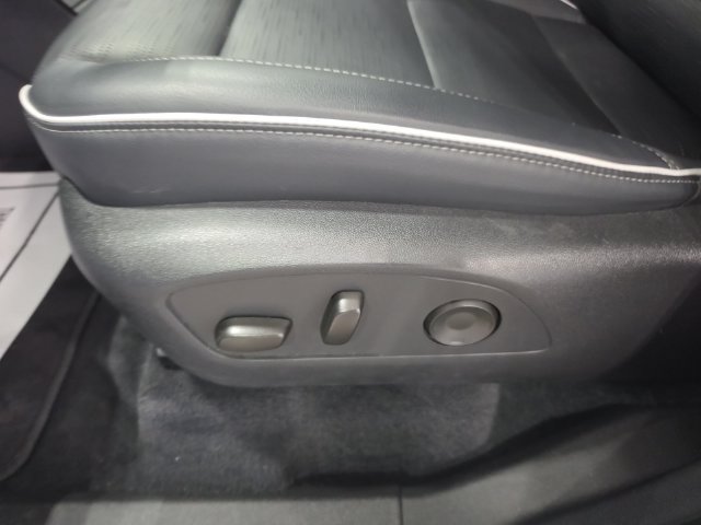 Used 2026 Buick Enclave Sport Touring AWD/4WD image 22