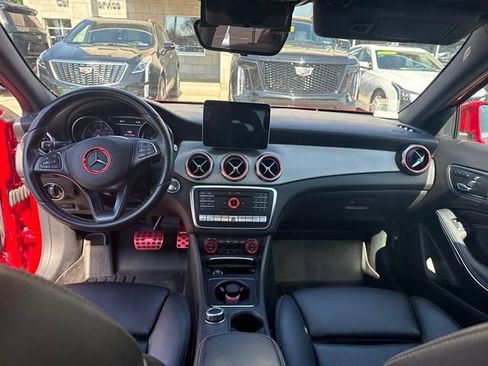 Used 2018 Mercedes-Benz GLA 250 4MATIC image 14