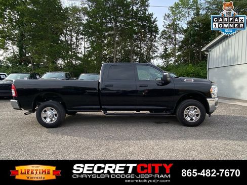 Used 2024 RAM 3500 Tradesman w/ Chrome Appearance Group AWD/4WD image 4