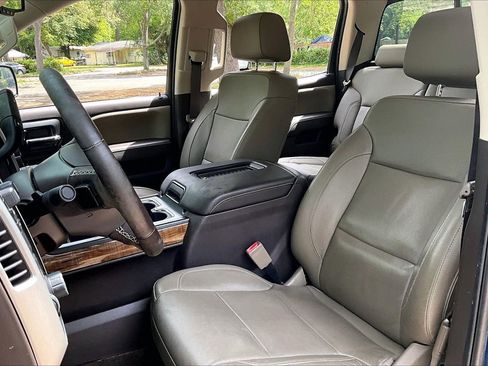 Used 2018 GMC Sierra 1500 SLT w/ Enhanced Driver Alert Package RWD image 18