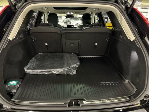 Used 2026 Volvo XC60 B5 Plus w/ Protection Package Premier AWD/4WD image 27