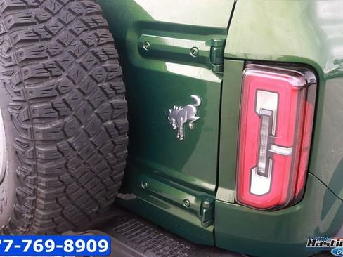 Certified 2023 Ford Bronco Badlands w/ Sasquatch Package AWD/4WD image 8