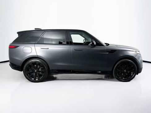 Used 2025 Land Rover Range Rover Sport Dynamic SE AWD/4WD image 4