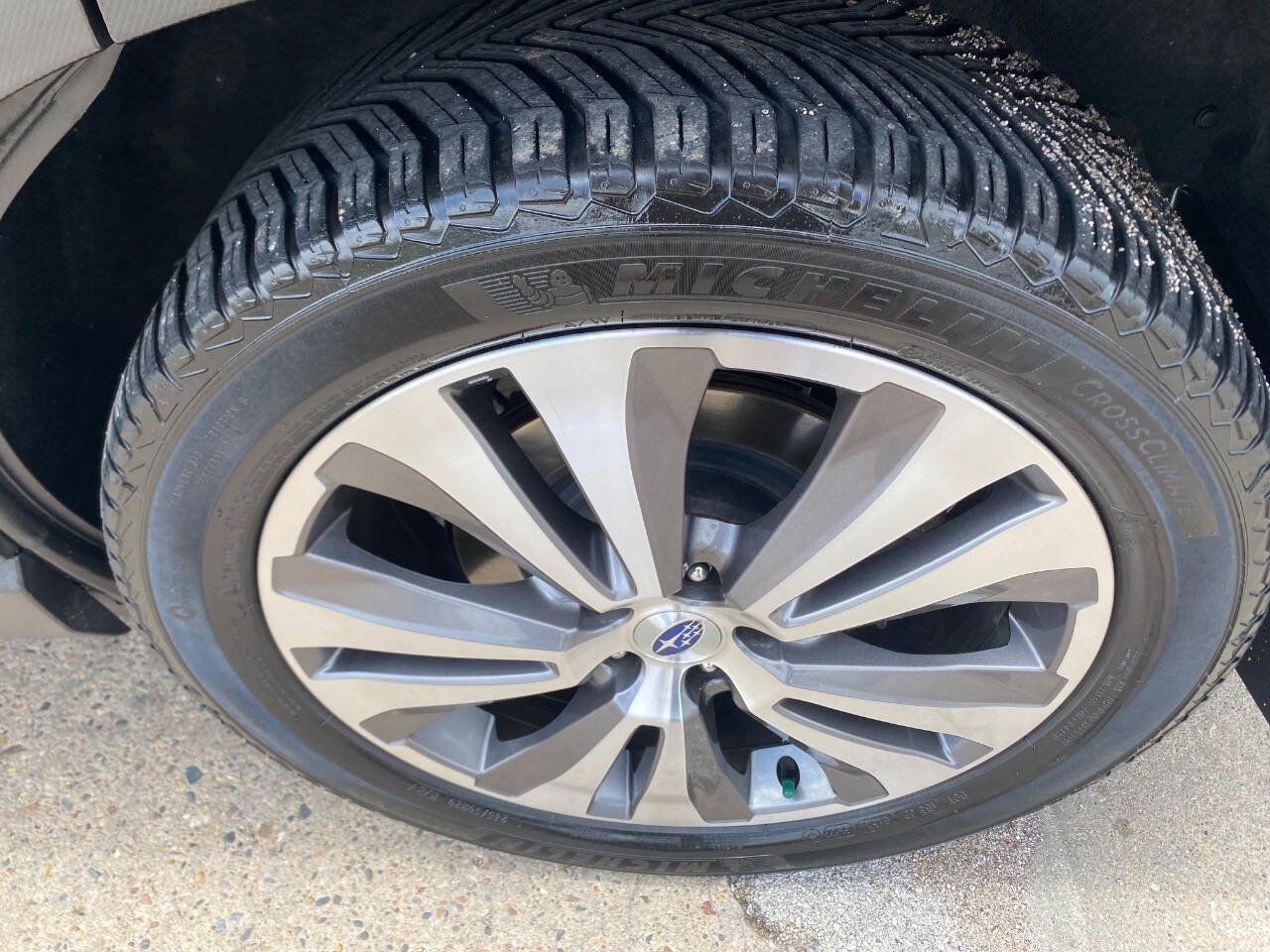 Used 2020 Subaru Ascent Limited w/ Technology Package AWD/4WD image 10