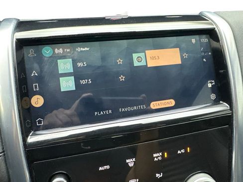 Used 2022 Land Rover Discovery Sport SE AWD/4WD image 61