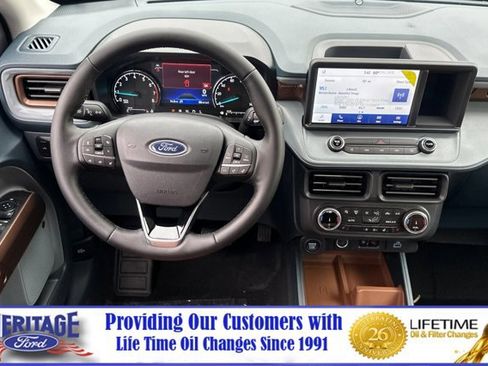 Used 2024 Ford Maverick Lariat image 11