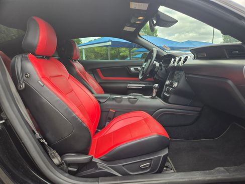 Used 2019 Ford Mustang Premium w/ Equipment Group 201A RWD image 23