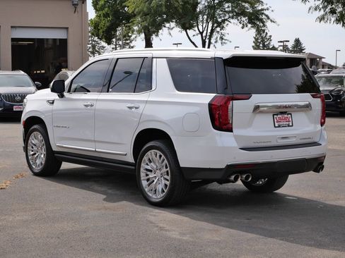 Used 2021 GMC Yukon Denali w/ Denali Premium Package image 6