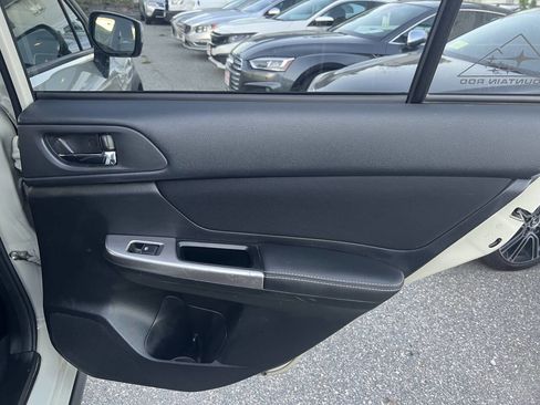 Used 2015 Subaru Crosstrek 2.0i Premium w/ Moonroof Package image 15