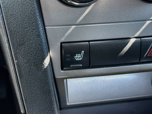 Used 2010 Dodge Avenger R/T FWD image 15
