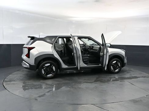 Used 2027 Kia Seltos LX AWD/4WD image 26