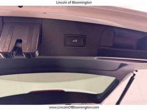 Used 2023 Volkswagen Atlas SEL R-Line image 59