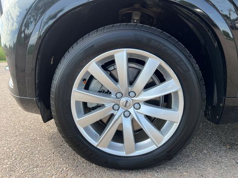 Used 2019 Volvo XC90 T6 Momentum AWD/4WD image 25