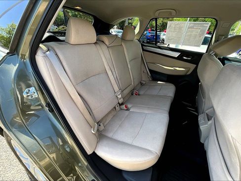 Used 2019 Subaru Outback 2.5i Premium AWD/4WD image 28