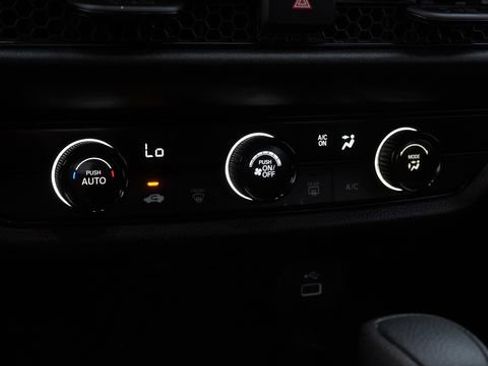 Used 2024 Honda HR-V LX image 25