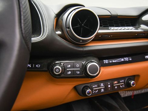 Used 2022 Ferrari 812 GTS image 47