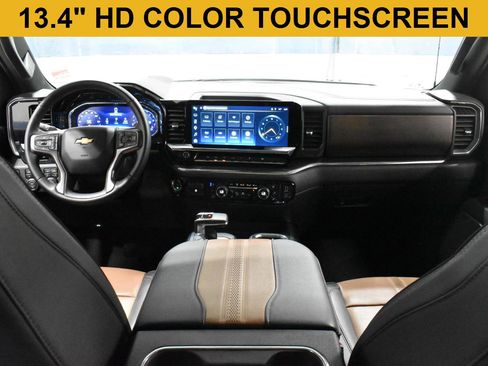 Used 2025 Chevrolet Silverado 1500 High Country w/ High Country Premium Package AWD/4WD image 2