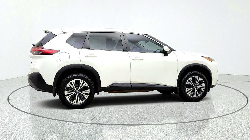 Used 2023 Nissan Rogue SV AWD/4WD image 4