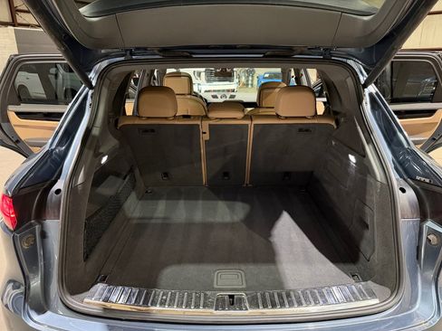 Used 2019 Porsche Cayenne AWD/4WD image 19
