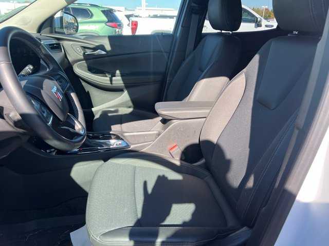 Used 2024 Buick Encore GX Preferred w/ Comfort Package FWD image 19