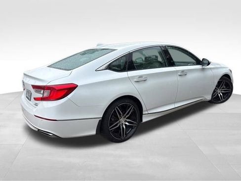 Used 2022 Honda Accord Touring image 7