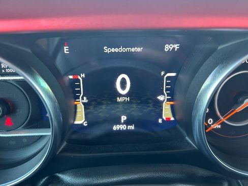 Used 2023 Jeep Gladiator Rubicon w/ Cold Weather Group AWD/4WD image 10