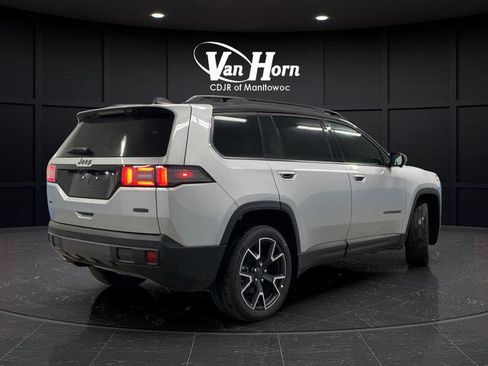 New 2026 Jeep Cherokee Overland w/ Trailer Tow Group AWD/4WD image 3