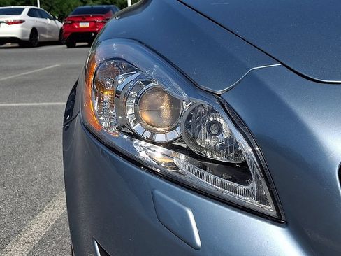 Used 2011 Volvo C70 T5 FWD image 9