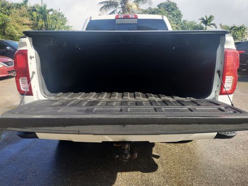 Used 2017 Chevrolet Silverado 1500 LTZ Z71 w/ Redline Edition image 7