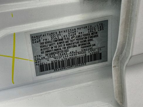 Used 2024 Nissan Sentra SV FWD image 12