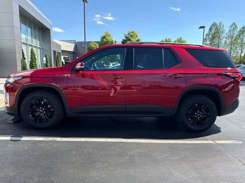 Used 2023 Chevrolet Traverse LT w/ Midnight/Sport Edition AWD/4WD image 2