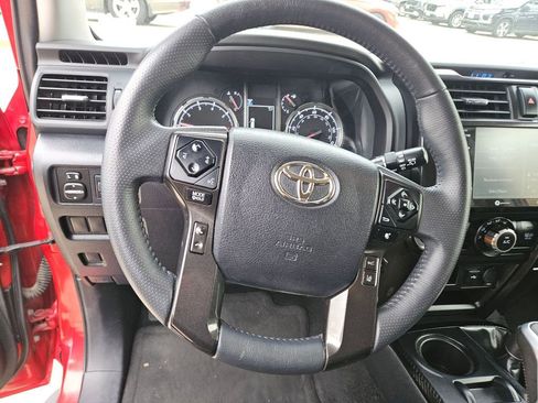 Used 2024 Toyota 4Runner TRD Off-Road AWD/4WD image 18