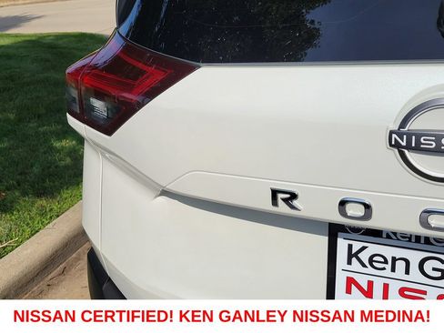 Certified 2023 Nissan Rogue SV AWD/4WD image 16