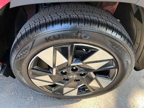 Used 2025 Hyundai Kona SEL image 30