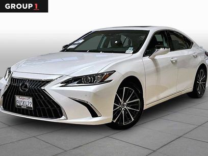 Certified 2025 Lexus ES 300h w/ Premium Package