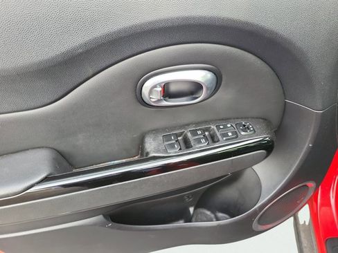Used 2014 Kia Soul + w/ Primo Package image 23