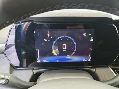 New 2025 Chevrolet TrailBlazer LT w/ Convenience Package FWD image 17