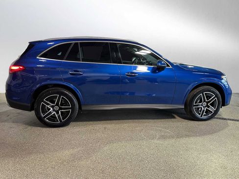 Used 2024 Mercedes-Benz GLC 300 4MATIC image 8