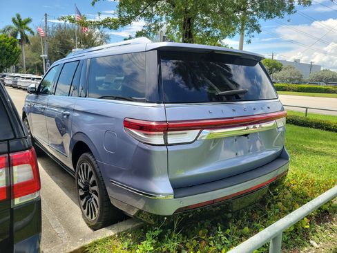 Certified 2022 Lincoln Navigator L Black Label AWD/4WD image 4