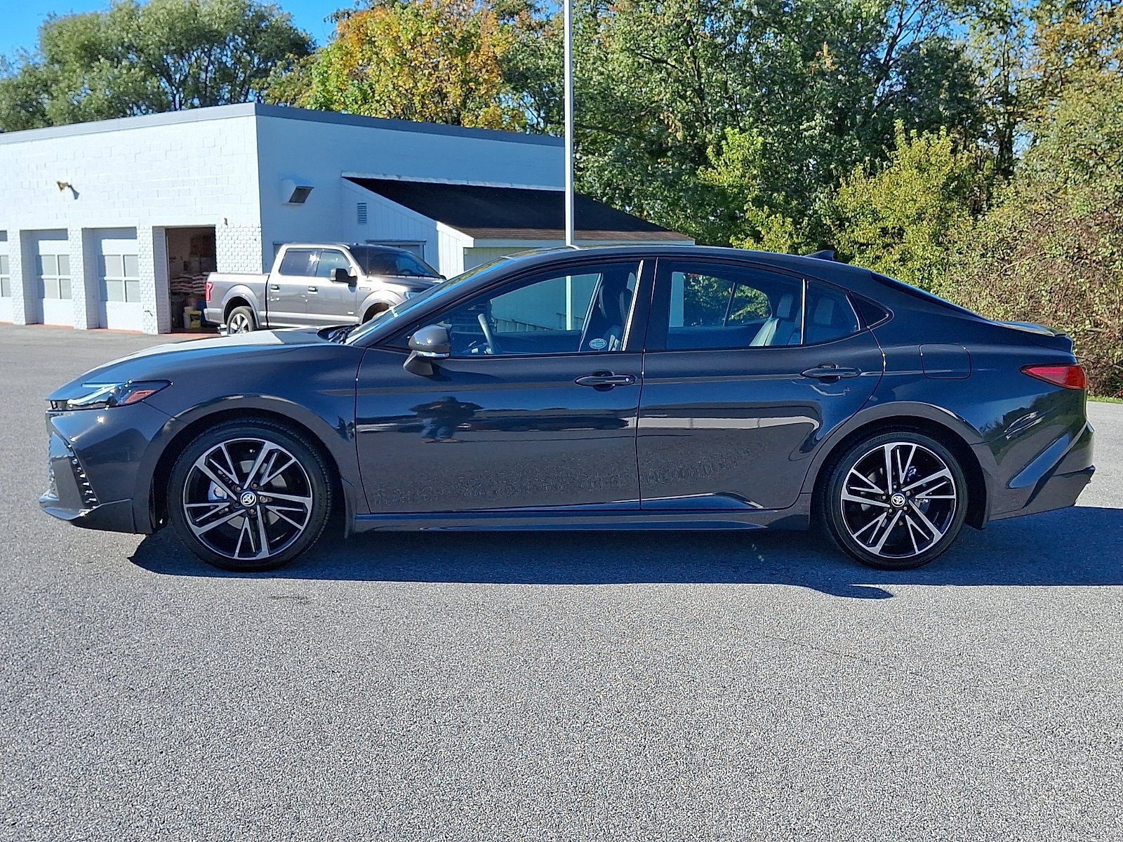 Certified 2025 Toyota Camry XSE FWD image 4