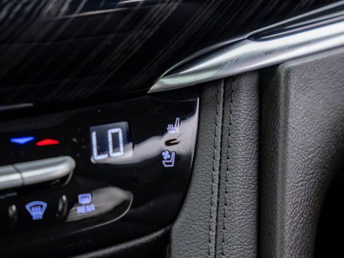 New 2025 Cadillac XT6 Premium Luxury image 26