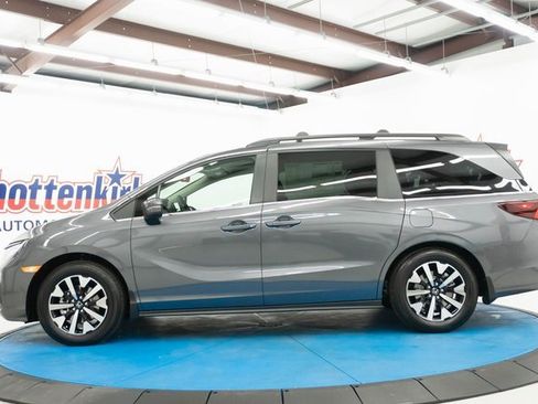 New 2026 Honda Odyssey EX-L image 6