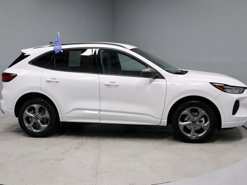 Certified 2023 Ford Escape ST-Line w/ Tech Pack #1 image 7