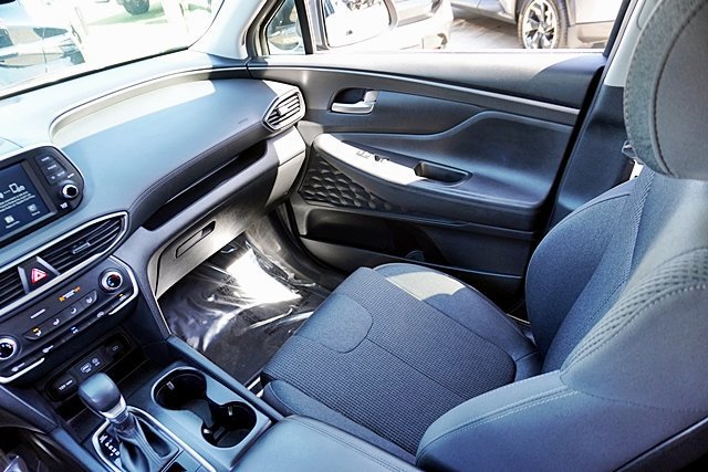 Used 2020 Hyundai Santa Fe SE FWD image 30