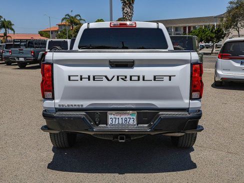 Used 2024 Chevrolet Colorado Trail Boss AWD/4WD image 5