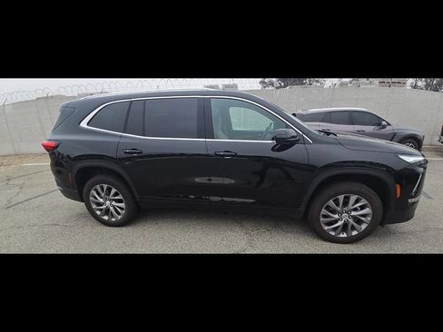 Used 2026 Buick Enclave Preferred w/ Power Package AWD/4WD image 2